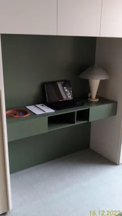 NovaMobili Armadio di modello Armadio alfa battente in laccato opaco con sconto -35%- Armadi