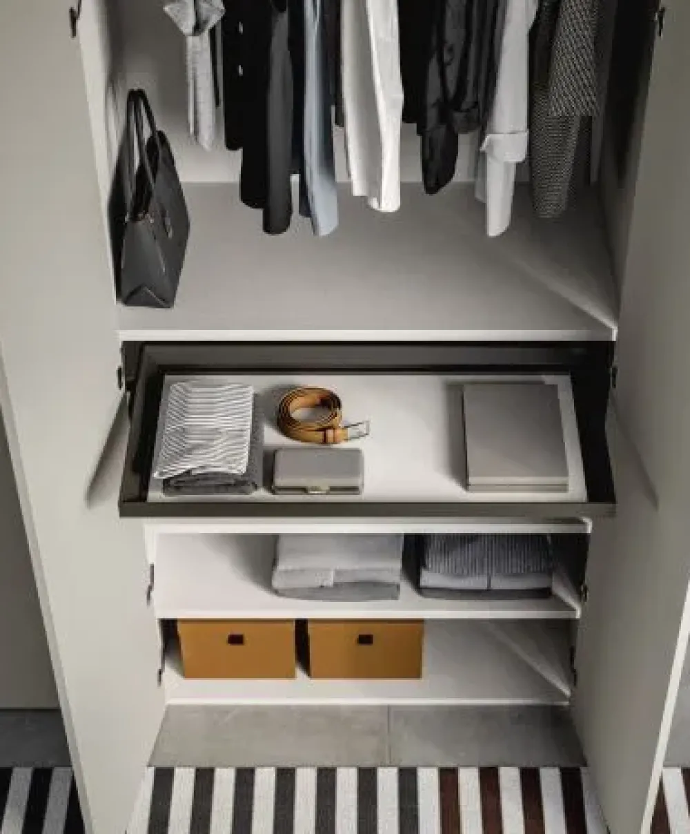 Armadio di modello Composizione b009 in laccato opaco con sconto -50%^Villanova Online