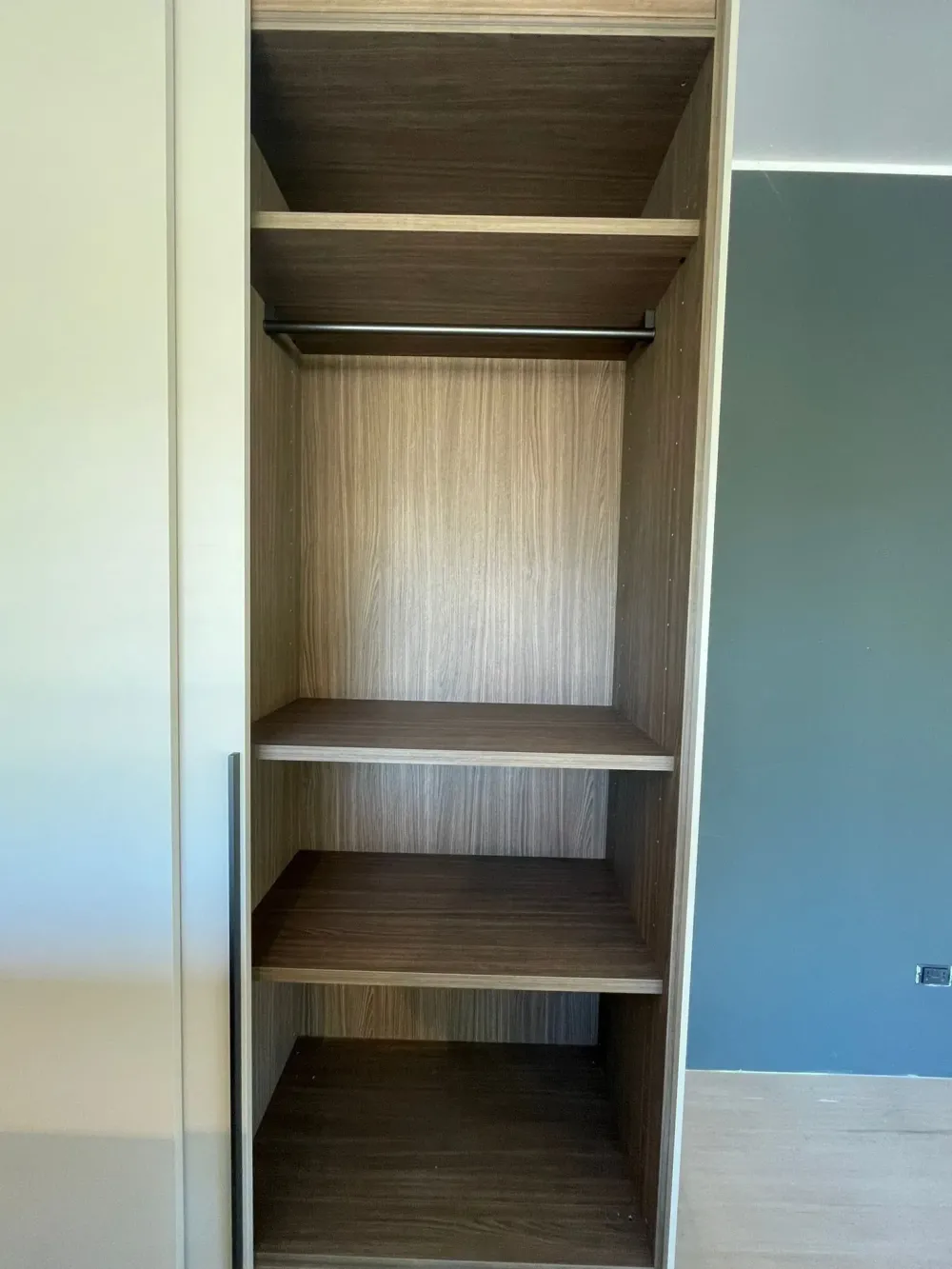 Armadio Gliss master anta start a tre ante a prezzo scontato^Molteni & C Discount