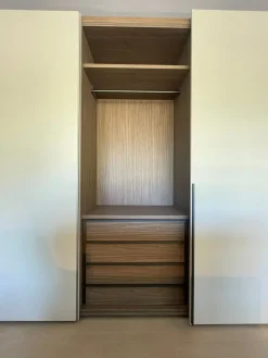 Armadio Gliss master anta start a tre ante a prezzo scontato^Molteni & C Discount