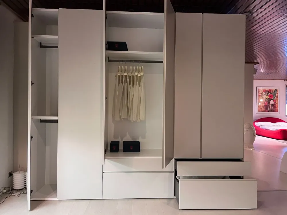 Caccaro Armadio Grafik di A PREZZO SCONTATO 30%- Armadi