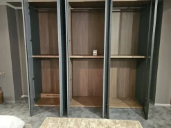 Tomasella Armadio in laccato opaco Gola metropolis  a marchio scontato -43%- Armadi