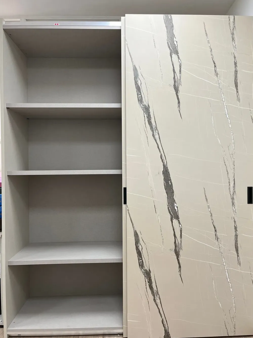 Orme Armadio in laminato materico Tenerè a marchio scontato -32%- Armadi