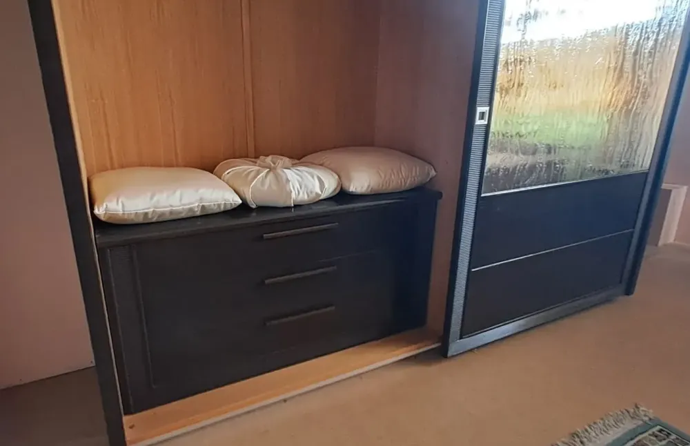 Outlet Armadio in legno Gothic a marchio scontato -40% Armadi