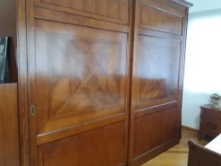 Armadio Modello i solisti realizzato in legno di scontato -44%^Artigianale Online