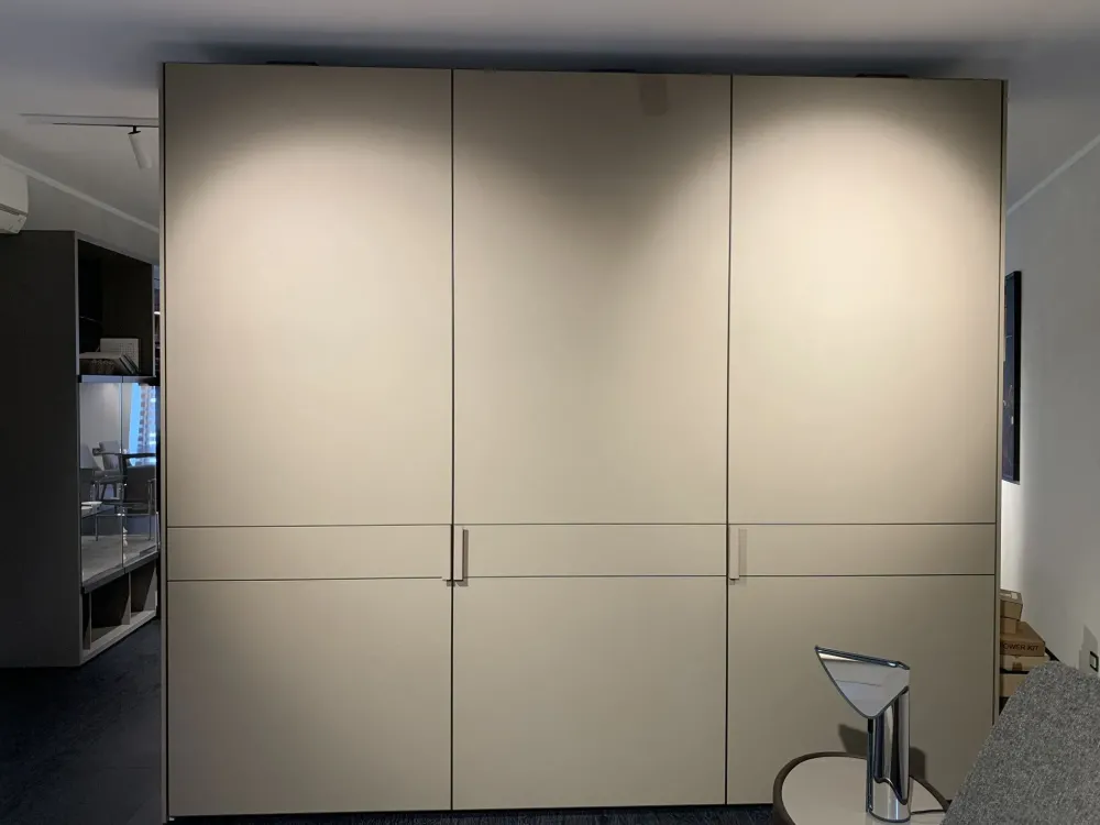Sale Armadio moderno Cover di a PREZZO OUTLET -45% Armadi