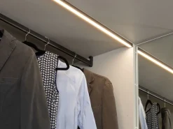 Clearance Armadio moderno Mind player outlet di a PREZZO OUTLET -51% Armadi