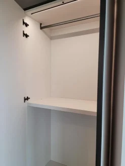 Armadio moderno Modula 2021  con uno sconto imperdibile^Tomasella Discount