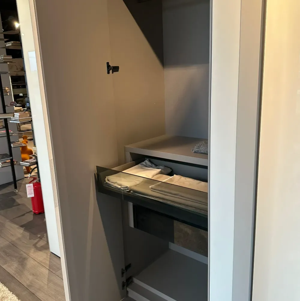 Lago Armadio scontato 34% modello Now di- Armadi