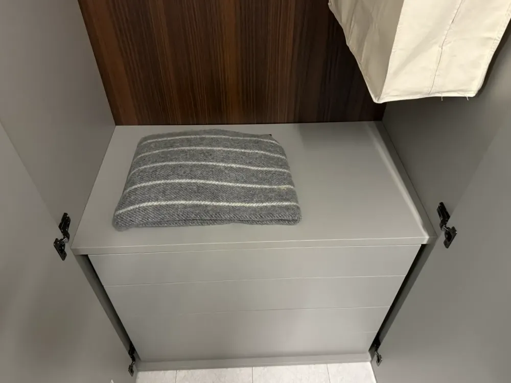 Armadio scontato 30% modello Flat di^Caccaro