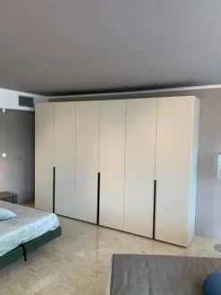 ARMADIO Tratto di in OFFERTA OUTLET Armadi