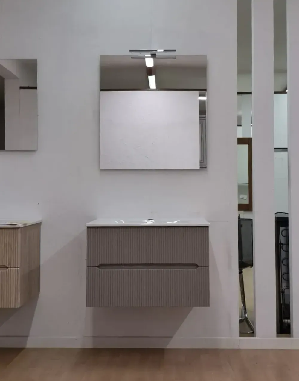 Arredamento bagno: mobile Easy cannettato a prezzo Outlet^Artigianale Online