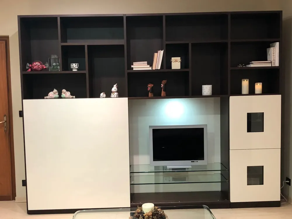 Besana Soggiorno concerto scontato del -37 %- Librerie