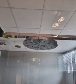 Outlet Box doccia modello Box trifacciale a prezzo ribassato Box Doccia