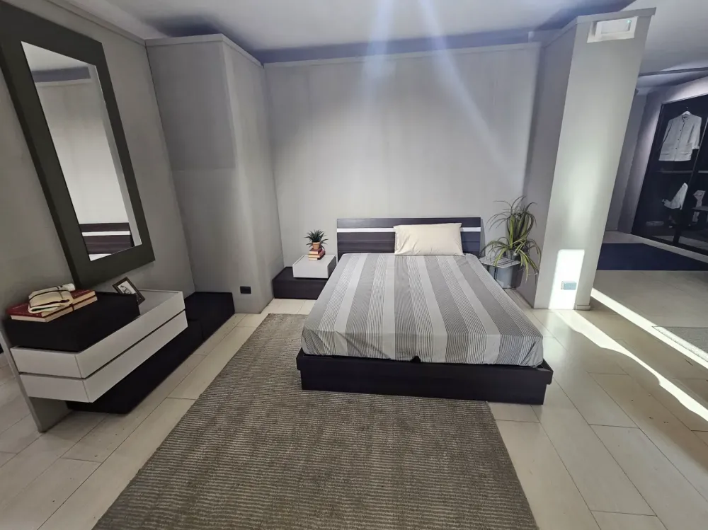 Camera da letto Armadio doris e gruppo replay joker in laccato opaco in Offerta Outlet^Tomasella Best