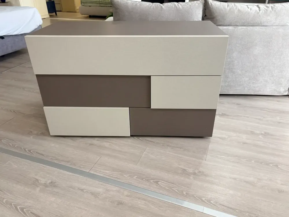 Online Camera da letto Armadio odeon con gruppo notte in laminato a prezzo scontato Camere Da Letto