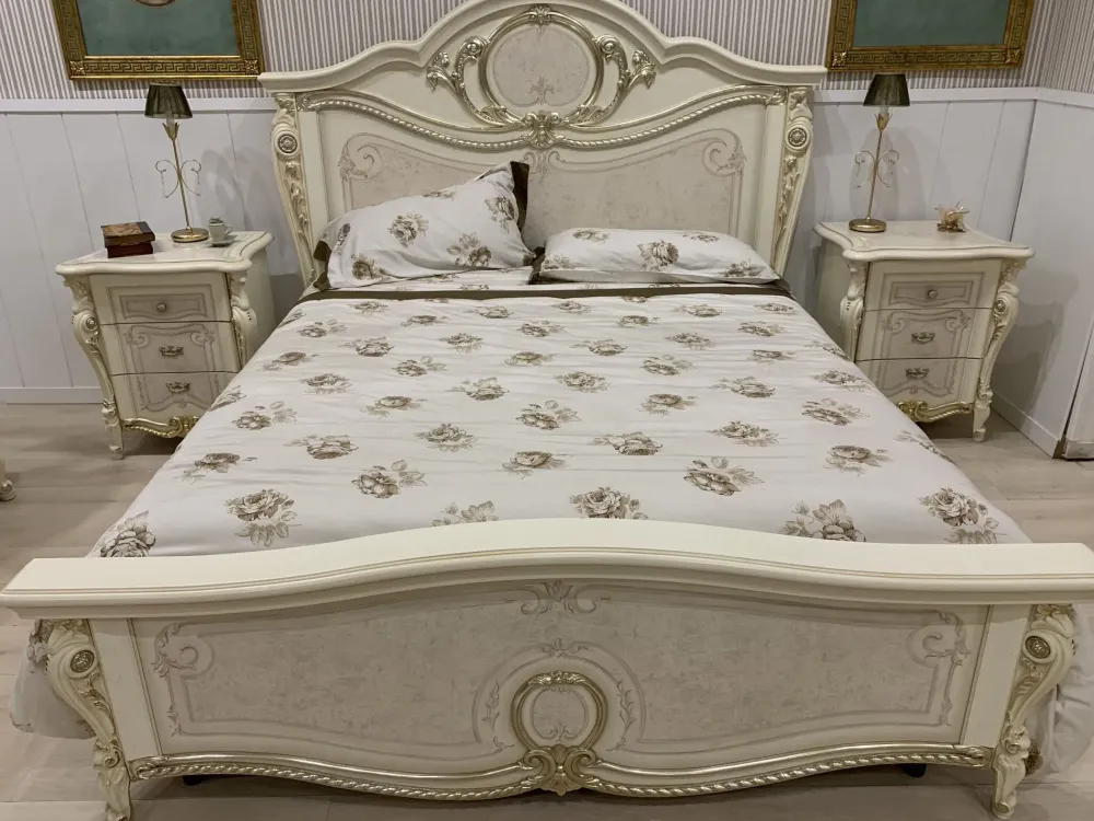 Collezione esclusiva Camera da letto Barocca in legno a prezzo scontato- Camere Da Letto