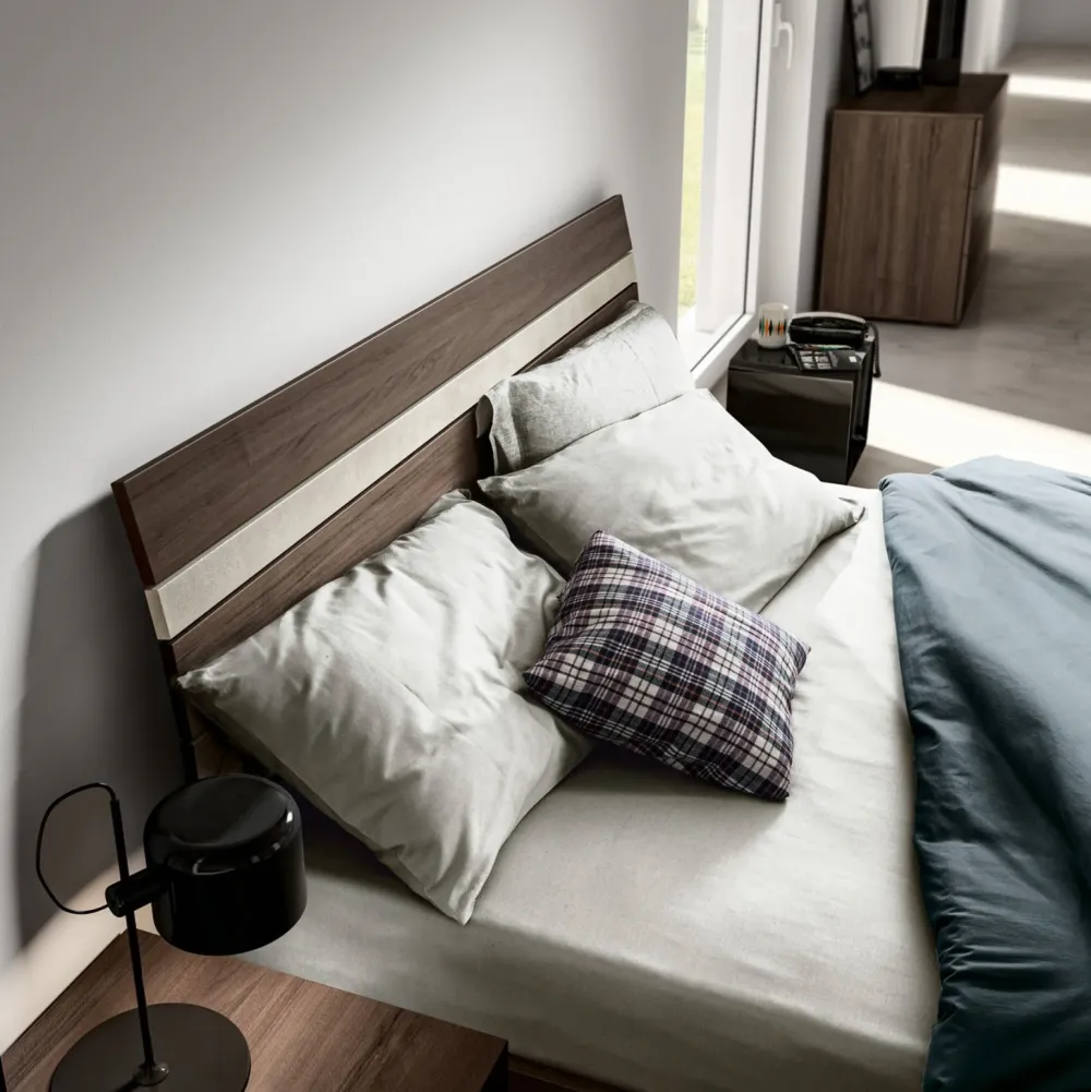 Collezione esclusiva Camera da letto Bedroom 21 Mottes selection in legno in Offerta Outlet- Camere Da Letto