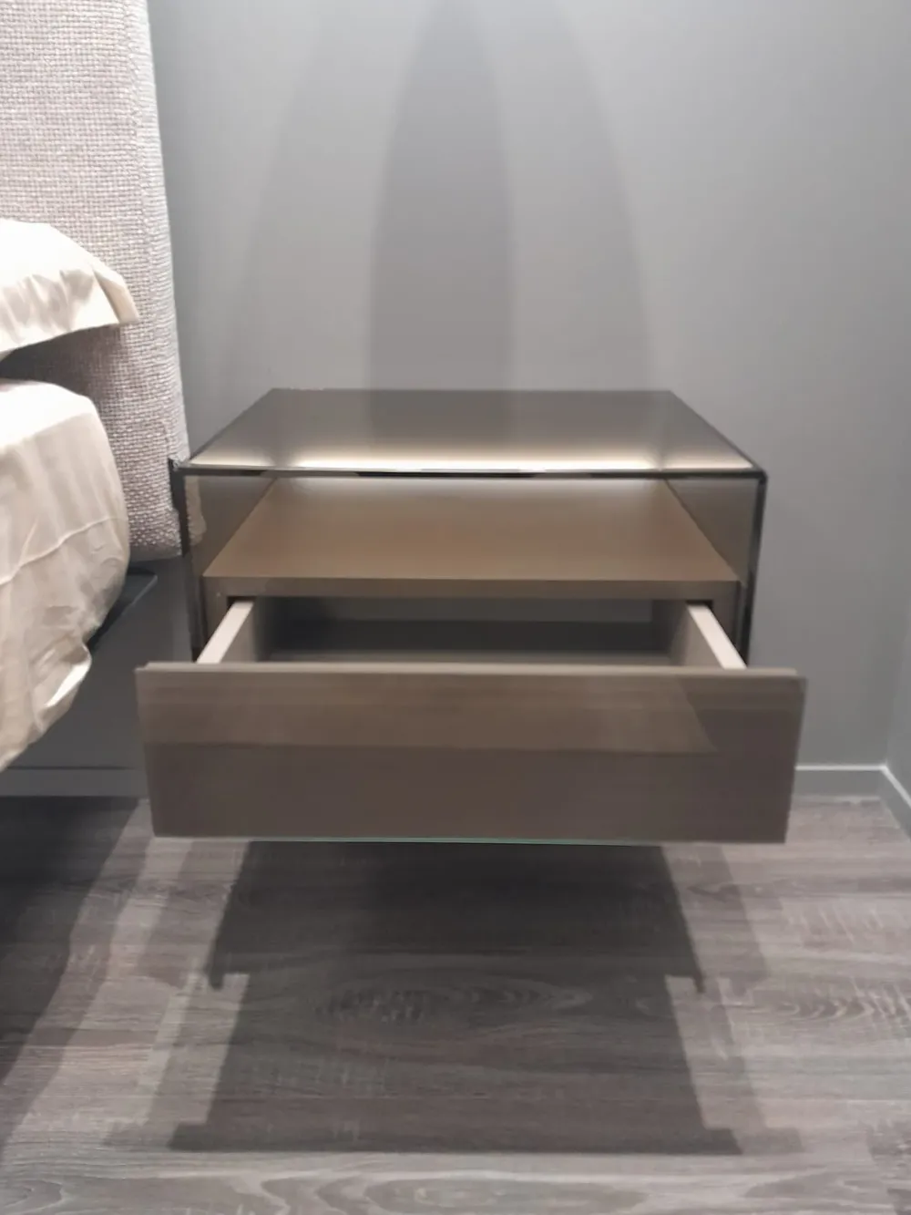 Lago Camera da letto Hom in laccato lucido in Offerta Outlet- Camere Da Letto