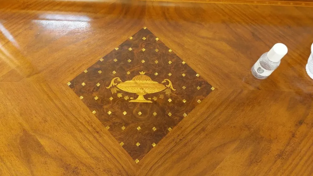 Artigianale Camera da letto in legno , luci e dettagli preziosi a prezzo scontato.- Camere Da Letto