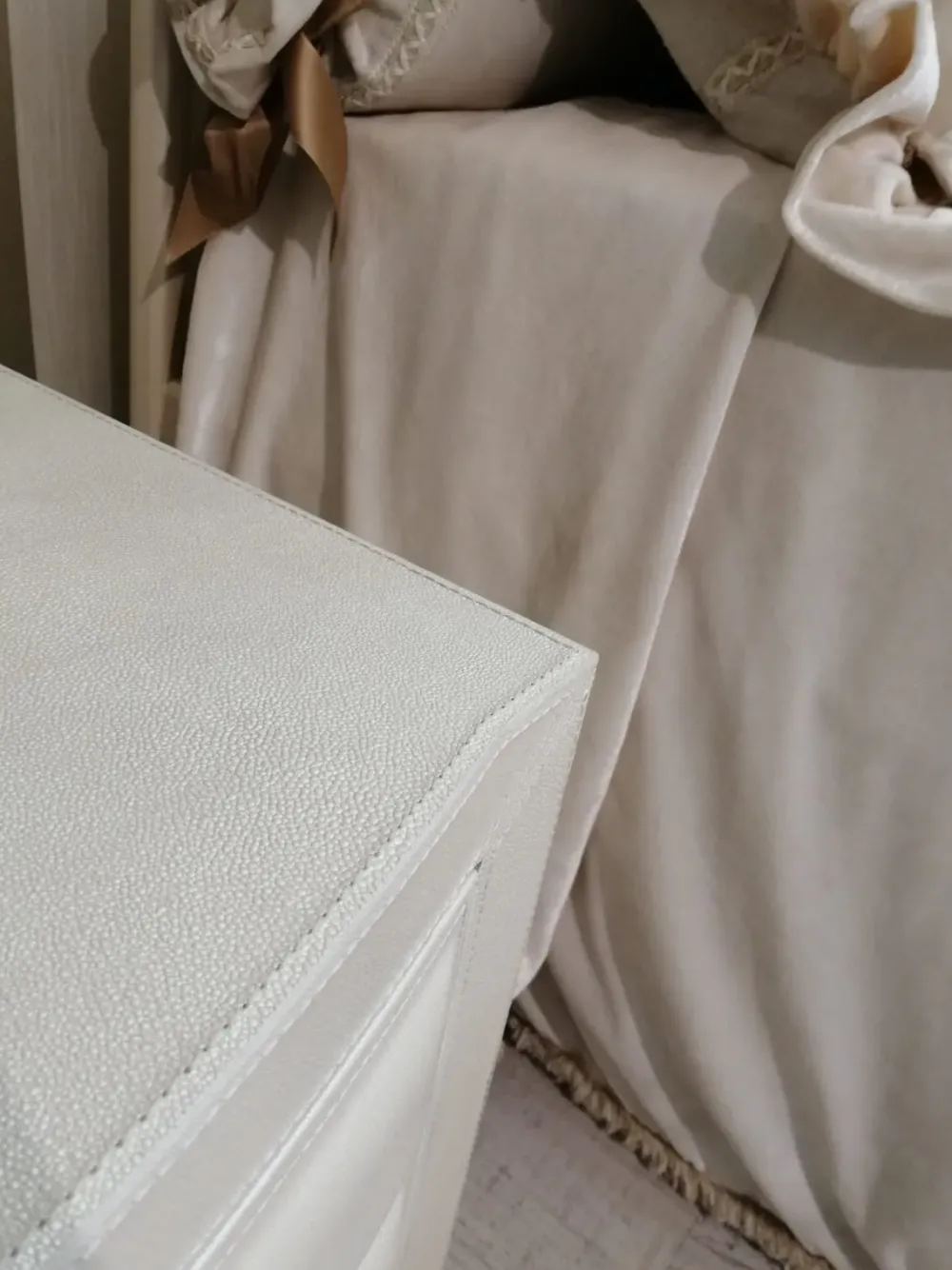 Camera da letto Mod Luxury in pelle. Design unico, prezzo Outlet.^Rugiano Sale