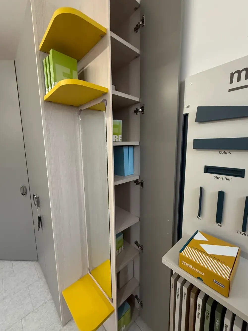 Moretti Compact Camerette Cameretta Cameretta con soppalco con letto a soppalco scontata- Camerette