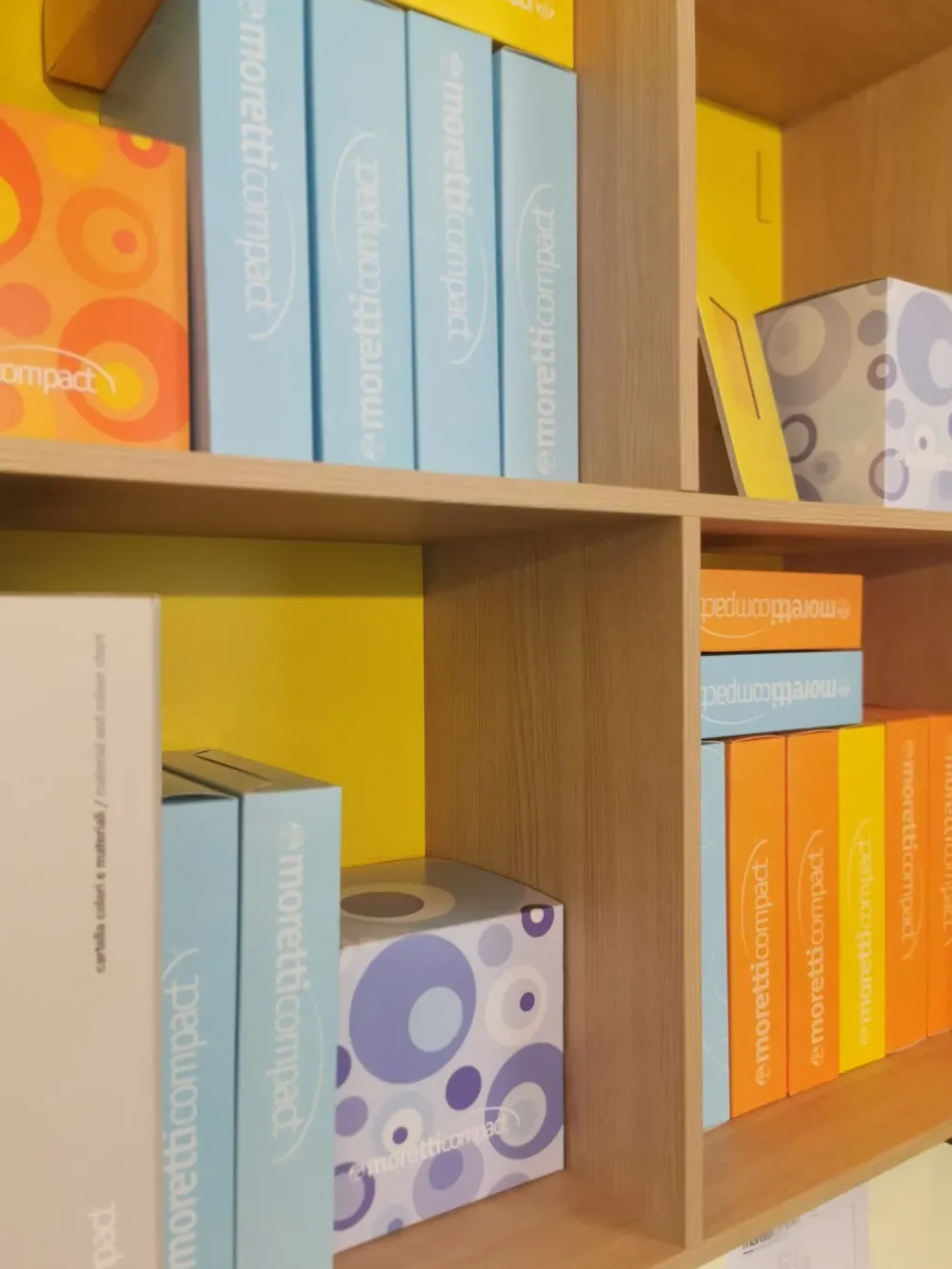 Clearance Cameretta in laccato opaco Young Moretti compact scontata a PREZZI OUTLET Camerette