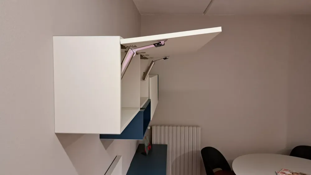 Moretti Compact Camerette Cameretta in laminato opaco Scrivania attrezzata moretti Moretti compact scontata a PREZZI OUTLET- Camerette