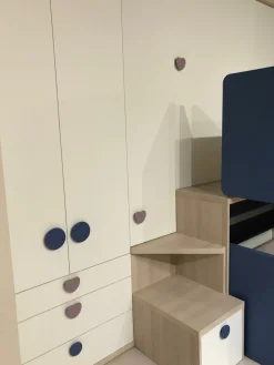 Cameretta Merlino con letto a soppalco scorrevole in Offerta Outlet^Doimo CityLine