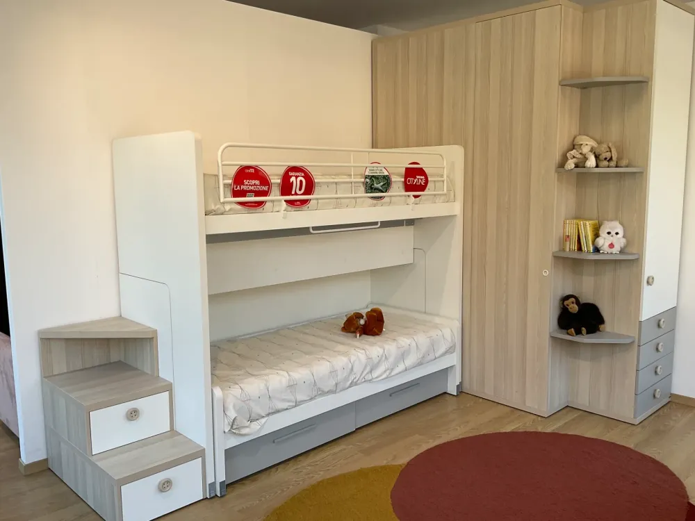 Cameretta Qik con letto a castello scorrevole in offerta^Doimo CityLine Discount