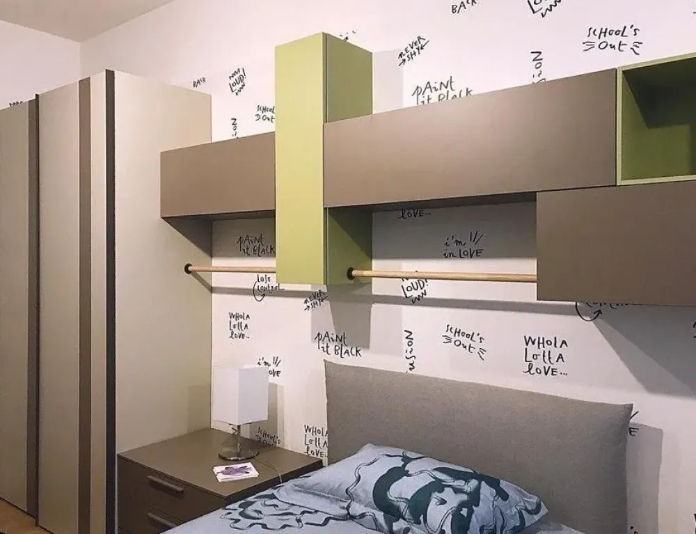 Sale Cameretta Teen e letto oggioni con letto a terra in offerta Camerette