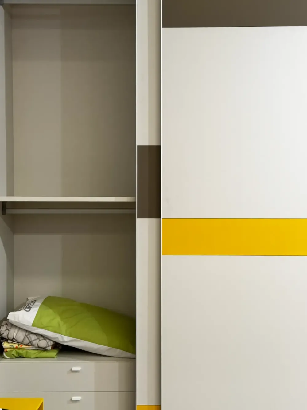 Moretti Compact Camerette Cameretta Young con letto una piazza e mezza in offerta- Camerette