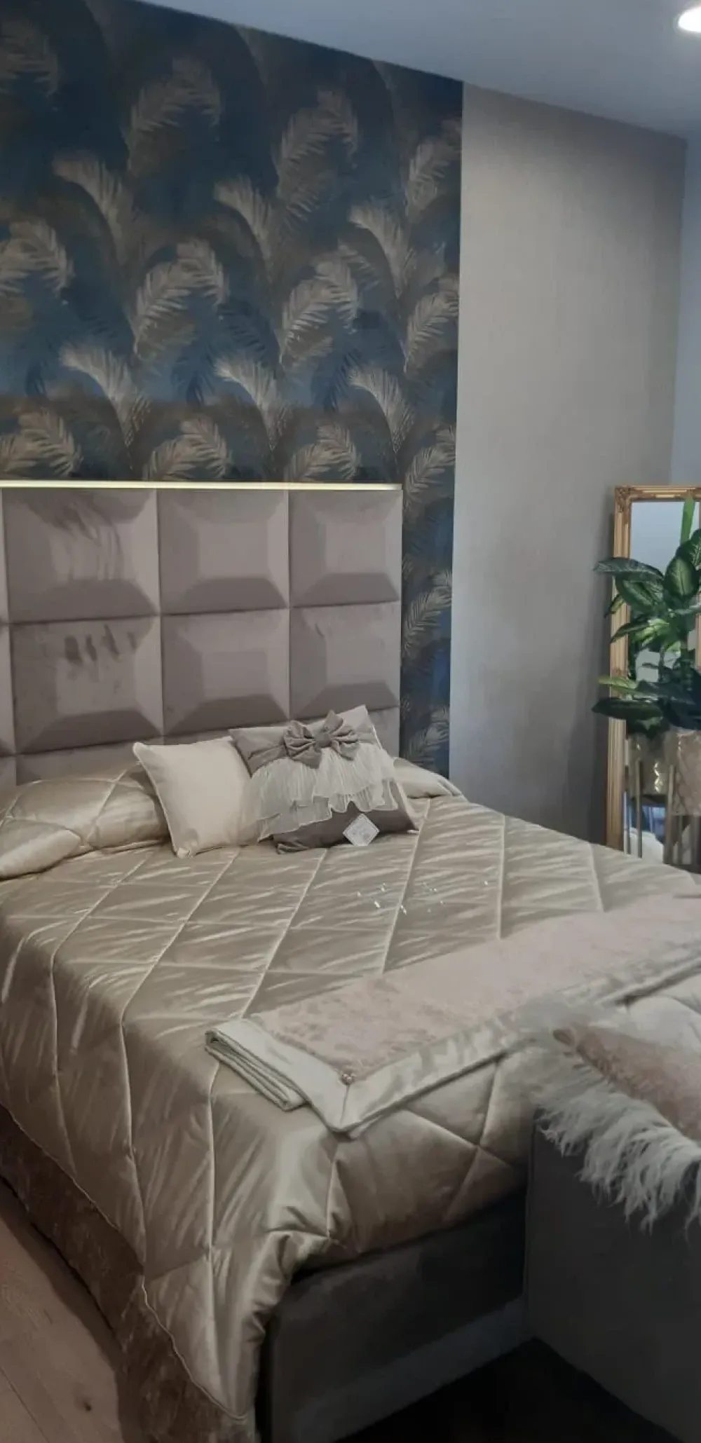 Carta da parati per camera da letto modello Felce scontata^Artigianale Discount