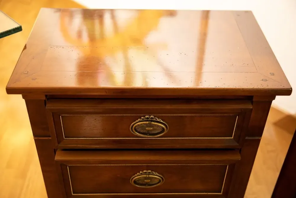 Outlet Cassettiera Gruppo in ciliegio massello in Legno in offerta Cassettiere