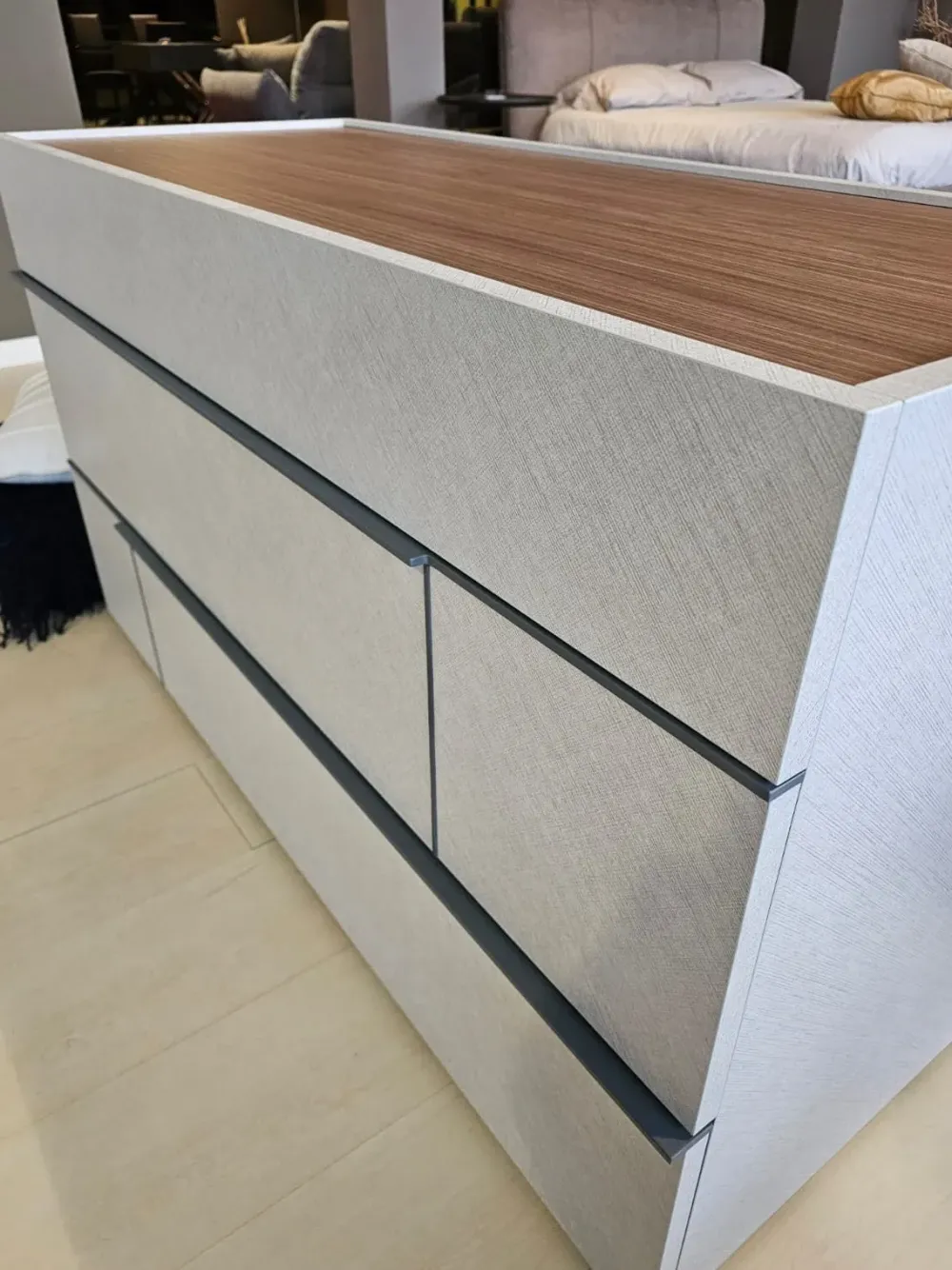 Tomasella Cassettiera Hashtag in Laminato con forte sconto- Cassettiere