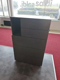 Clearance Cassettiera in Laccato opaco Theo a prezzo Outlet Cassettiere