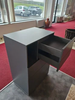 Clearance Cassettiera in Laccato opaco Theo a prezzo Outlet Cassettiere