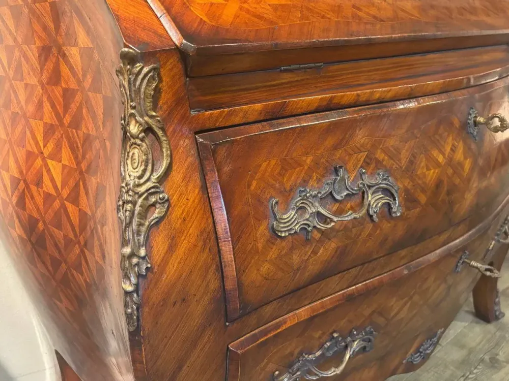 Collezione esclusiva Cassettiera in Legno Luigi xv in Offerta Outlet- Cassettiere