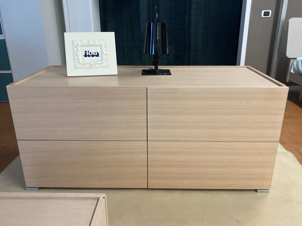 Cassettiera Lipari rovere in Legno con forte sconto^Flou Outlet