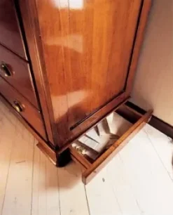 Artigianale Cassettiera Modello quadrifogli in Legno con forte sconto- Cassettiere