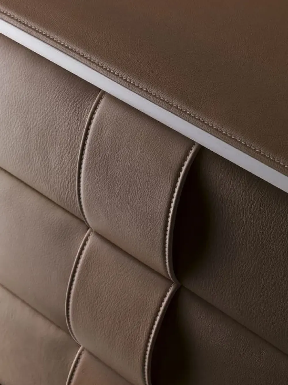 Cassettiera O b i per una camera Moderna a marchio scontata Cassettiere