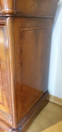 Artigianale Cassettiera Stile '800 in piuma di noce in Legno a prezzi convenienti- Cassettiere