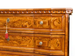 Comò 700 a prezzo scontato in legno^Artigianale Sale