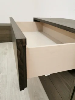 Comò e comodini Qube in legno a prezzo ribassato^Napol Hot