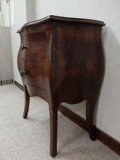 Comodino Bombato di a prezzo scontato^Fratelli Mirandola