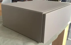 Comodino Comodini sospesi vetro di a prezzo scontato^Lago