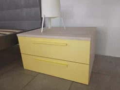 Doimo CityLine Comodino modello Club a prezzo scontato in laminato- Comodini