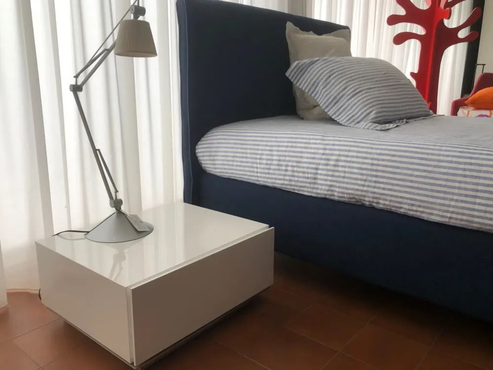 Flou comodino scontato del 40%- Comodini