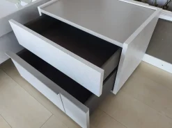 Outlet Comodino Hashtag di a prezzo scontato Comodini