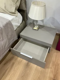 Artigianale Comodino Jolly di scontato del 40%- Comodini